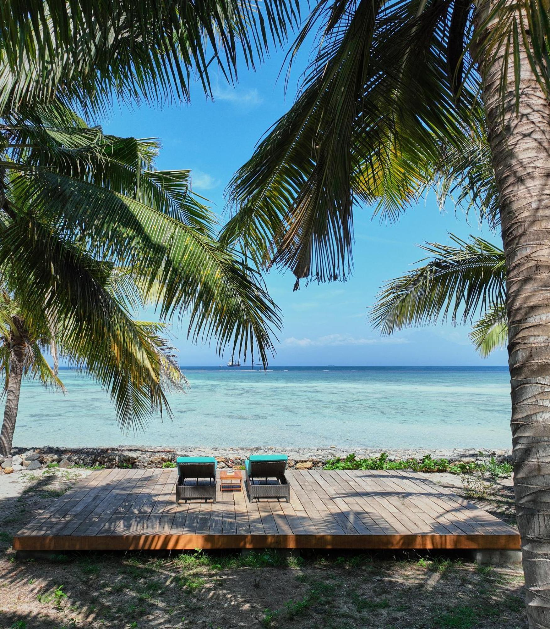 Myamo Beach Lodge Jereweh Exterior foto